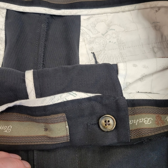 Tommy Bahama Black Chino Shorts Mens 34 Gray 100% Silk Pleated - Picture 5 of 6